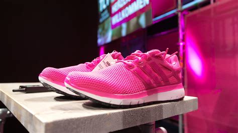 adidas magenta schuhe telekom|Der neue B2B.